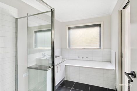 Property photo of 1A Pristine Drive Greenvale VIC 3059