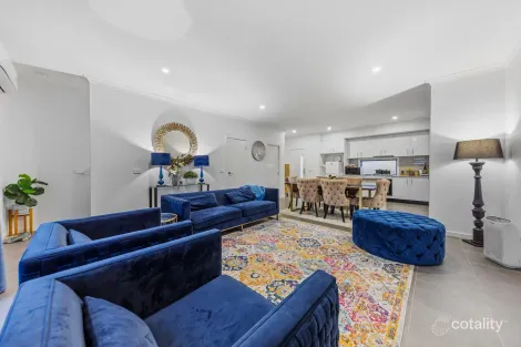 Property photo of 6 Slattery Place Pakenham VIC 3810