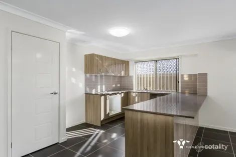 Property photo of 8 Maurie Pears Crescent Pimpama QLD 4209