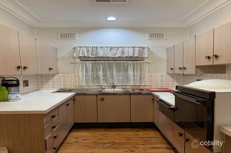 Property photo of 3 Bunbury Road Macquarie Fields NSW 2564