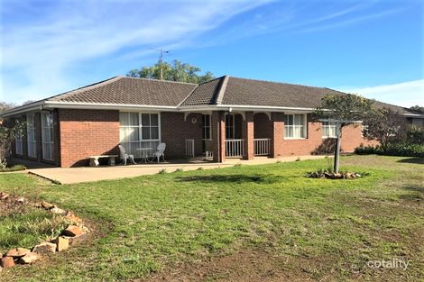 75 Princess St, Urana, NSW 2645