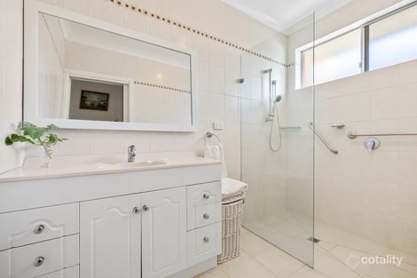 Property photo of 102 Rowans Road Moorabbin VIC 3189