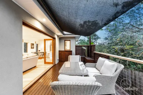 Property photo of 111 Brougham Street Eltham VIC 3095