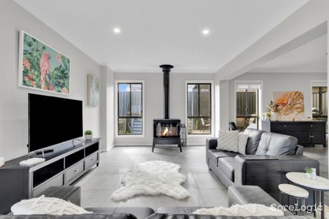 1 Wattlebird Ave, Cooranbong, NSW 2265