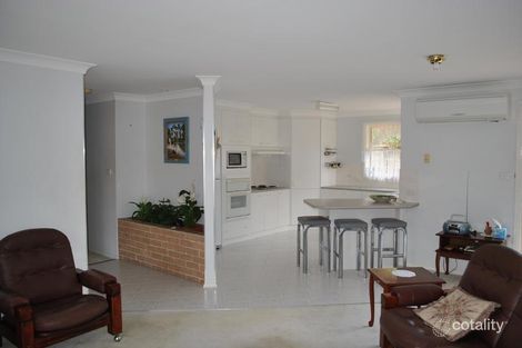 Property photo of 2/9A Lachlan Avenue Tuncurry NSW 2428