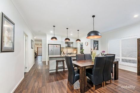 Property photo of 8 Affinity Way South Ripley QLD 4306