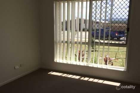 Property photo of 7 Yarrow Court Bundamba QLD 4304