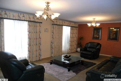 Property photo of 2 Vezelay Court Narre Warren South VIC 3805