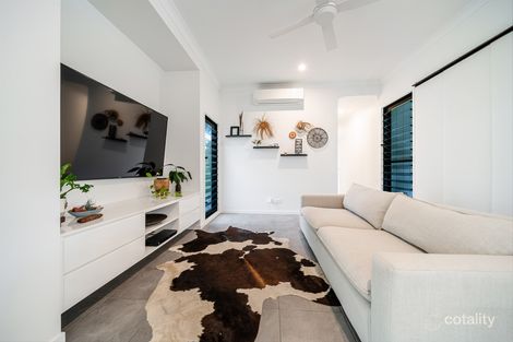 Property photo of 204 Upper Rosemount Road Rosemount QLD 4560