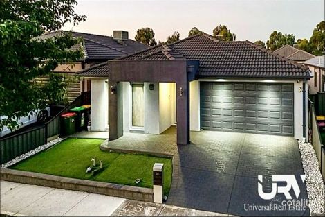 Property photo of 30 Saltbush Crescent Craigieburn VIC 3064