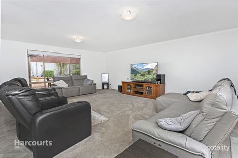 Property photo of 11 Swan Place Albion Park NSW 2527
