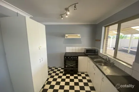 Property photo of 39 Lysander Drive Heathridge WA 6027