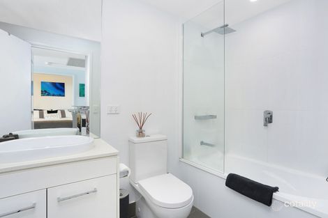 Property photo of 706/20 Labrador Street Labrador QLD 4215