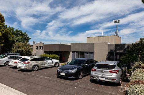 301 Middleborough Rd, Box Hill South, VIC 3128