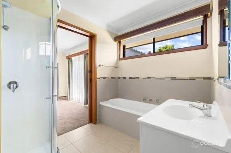 Property photo of 23 Gordon Street Heyfield VIC 3858