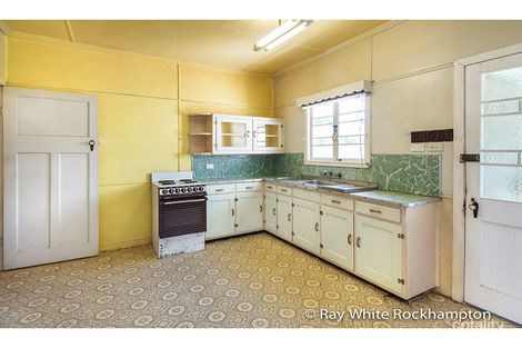 Property photo of 33 Armstrong Street Berserker QLD 4701