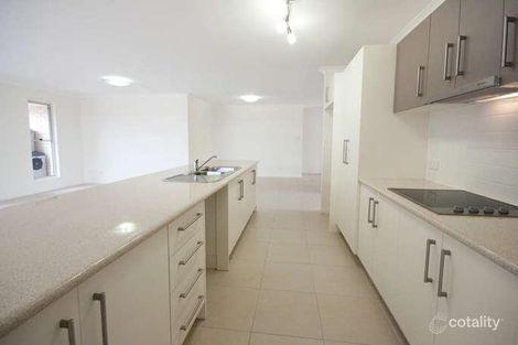 Property photo of 7 Crows Ash Place Kuluin QLD 4558
