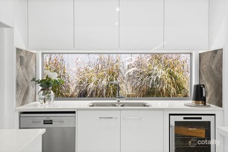 Property photo of 264 Benowa Road Benowa QLD 4217