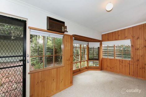 Property photo of 4 Wantirna Road Ringwood VIC 3134