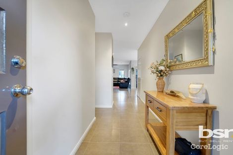 Property photo of 31 Middlesborough Drive Craigieburn VIC 3064
