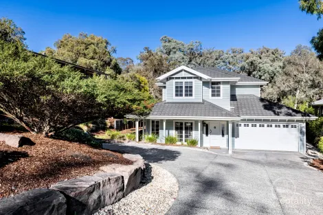 Property photo of 3 Cudgee Court Research VIC 3095
