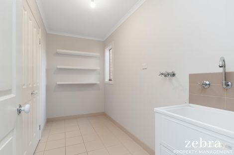 Property photo of 21 Calais Circuit Cranbourne West VIC 3977