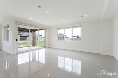 Property photo of 16 Monica Way Beaconsfield VIC 3807