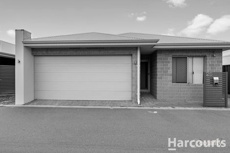 Property photo of 26 Whimbrel Crescent Coodanup WA 6210