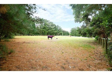 105 Lewis Rd, Beaconsfield Upper, VIC 3808