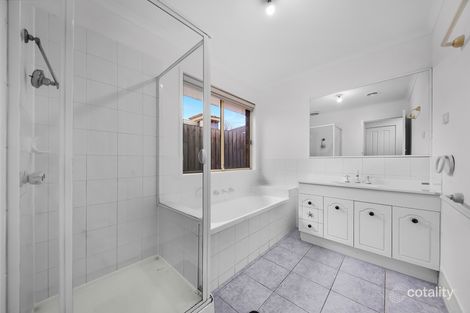Property photo of 19 Kennedy Parade Roxburgh Park VIC 3064