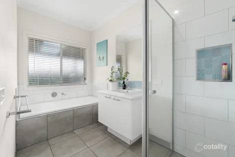 Property photo of 15 Ash Street Heyfield VIC 3858