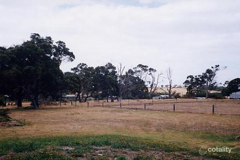 Property photo of 70 Lancaster Road McKail WA 6330