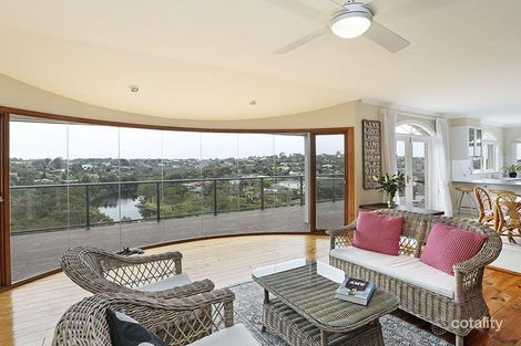 Property photo of 10 Pinnacle Close Highton VIC 3216