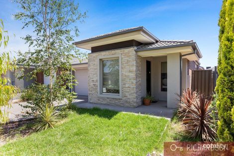 Property photo of 13 Amethyst Road Cobblebank VIC 3338