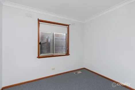 Property photo of 73 Red Hill Road Kooringal NSW 2650