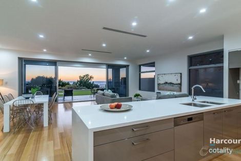 Property photo of 91A Seaview Road Tennyson SA 5022