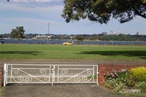 Property photo of 41 Nield Avenue Rodd Point NSW 2046