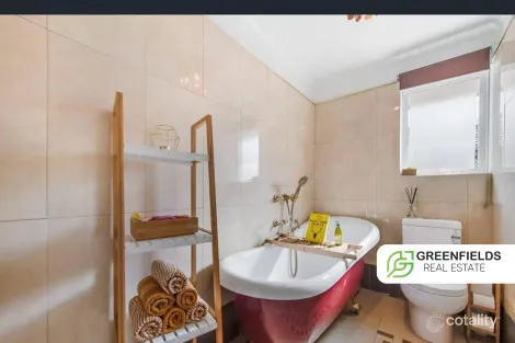 Property photo of 2 Pinaroo Court Wyndham Vale VIC 3024