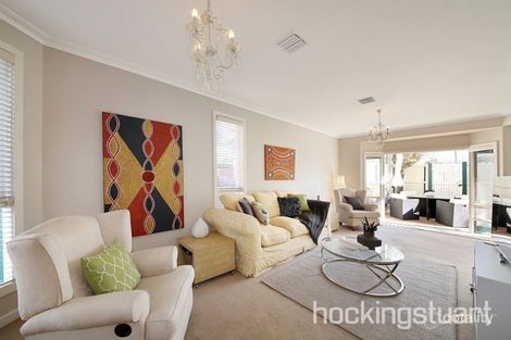 Property photo of 1/98 Mimosa Road Carnegie VIC 3163