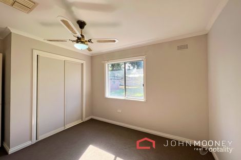 Property photo of 18 Cutler Avenue Kooringal NSW 2650