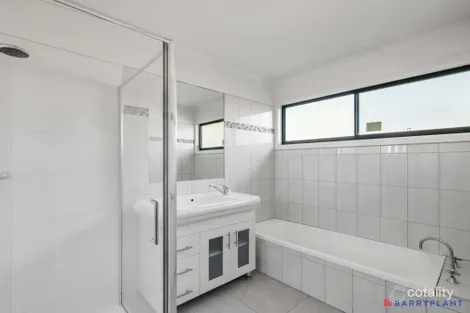 Property photo of 53 Norman Drive Cowes VIC 3922