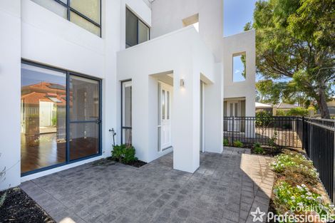 Property photo of 2/4 Ringwood Loop Wellard WA 6170