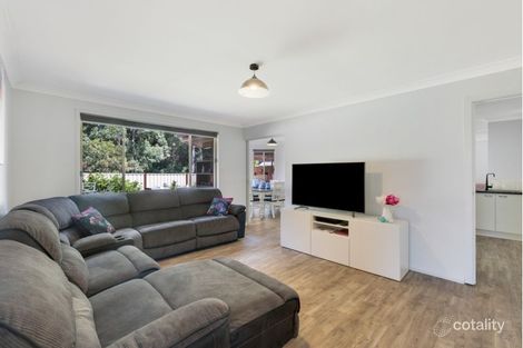 Property photo of 1 The Valley Way Lisarow NSW 2250