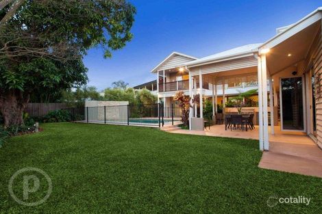 Property photo of 32 Woodrow Drive Coorparoo QLD 4151