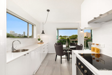 Property photo of 7/108 Oxlade Drive New Farm QLD 4005