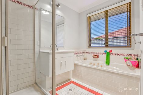Property photo of 27 John Hunter Grove Mount Annan NSW 2567