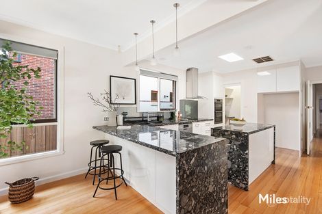 Property photo of 3 Flora Grove Ivanhoe East VIC 3079