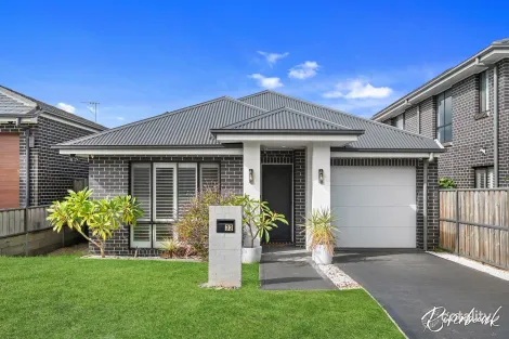 33 Pimlico St, Box Hill, NSW 2765