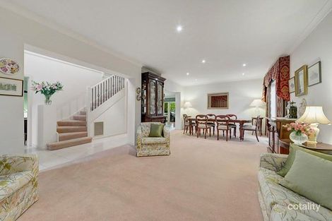 Property photo of 8 Woodlands Edge Templestowe VIC 3106