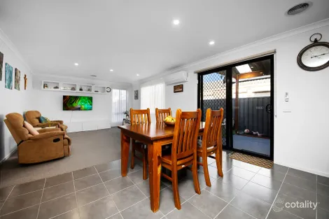 Property photo of 3 Lysterfield Walk Manor Lakes VIC 3024